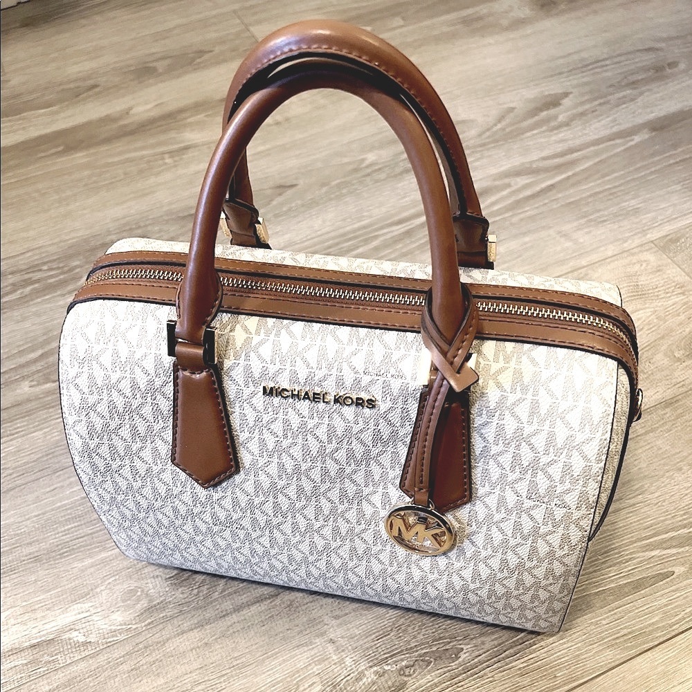 ❤️ MICHAEL KORS duffle bag classic style